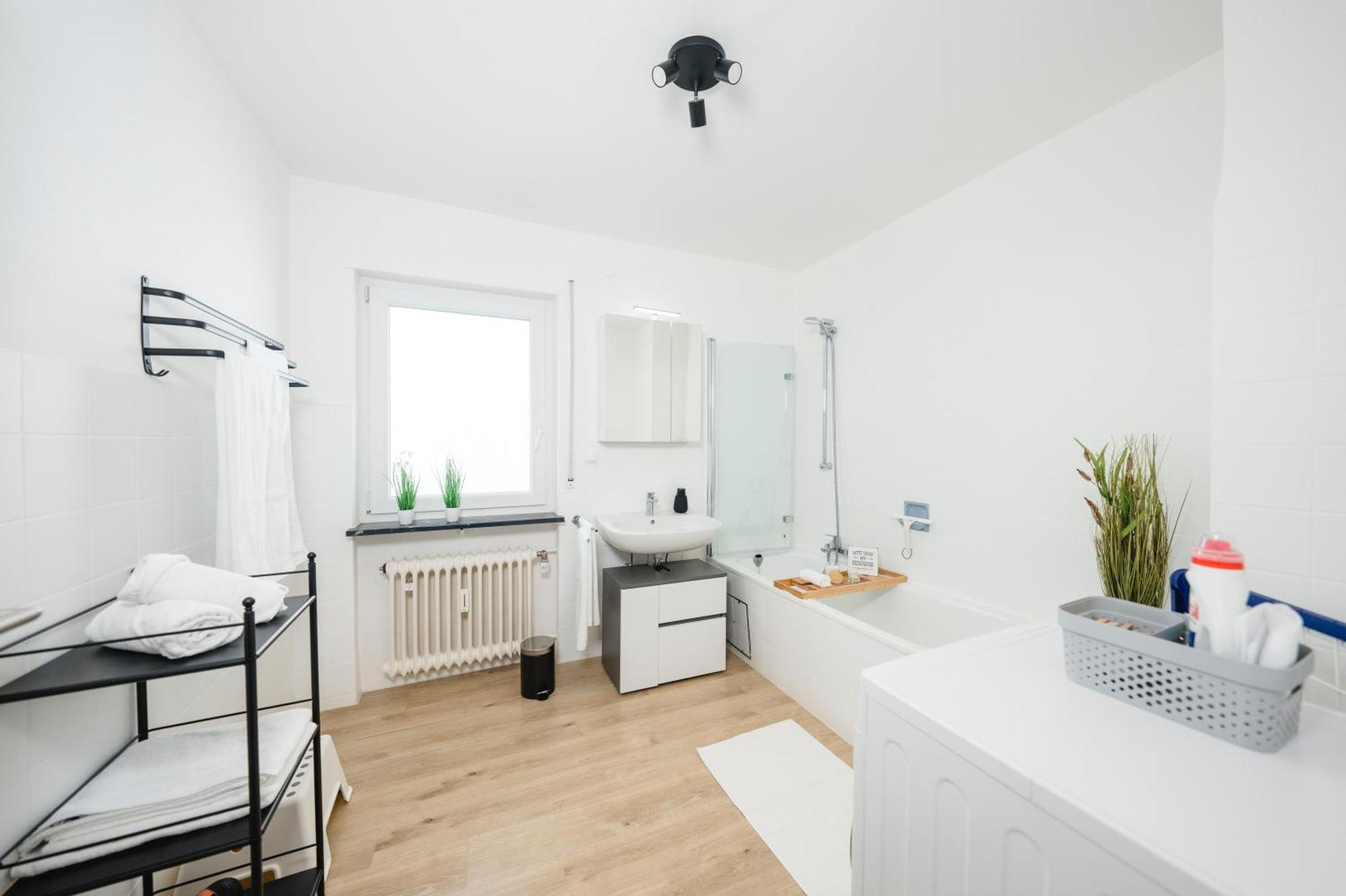 Stadtrand Oase Karlsruhe Mit Balkon Exterior foto